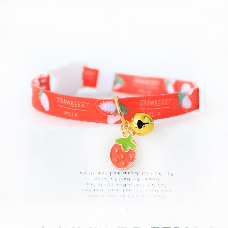 1PCS Fruit Print Pendant Pet Collar 18-32cm Adjustable Bells Safety Buckle Cute Peach Strawberry Kitten Puppy Collar Supplier
