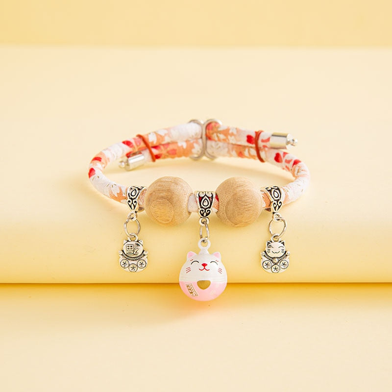 Adjustable Flea Tick Treatment Dog Collars for Cat with Balsam Wood Beads Bell Antiparasitic Necklace Little Pet Supplies