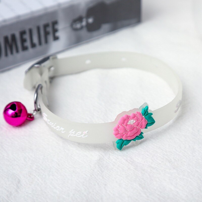 Glowing Dog Cat Collar Anti-Loss Fluorescent Silicone Cat Luminous Collar Necklace With Bells Dog Neck Ring Cat Dog Accessories
