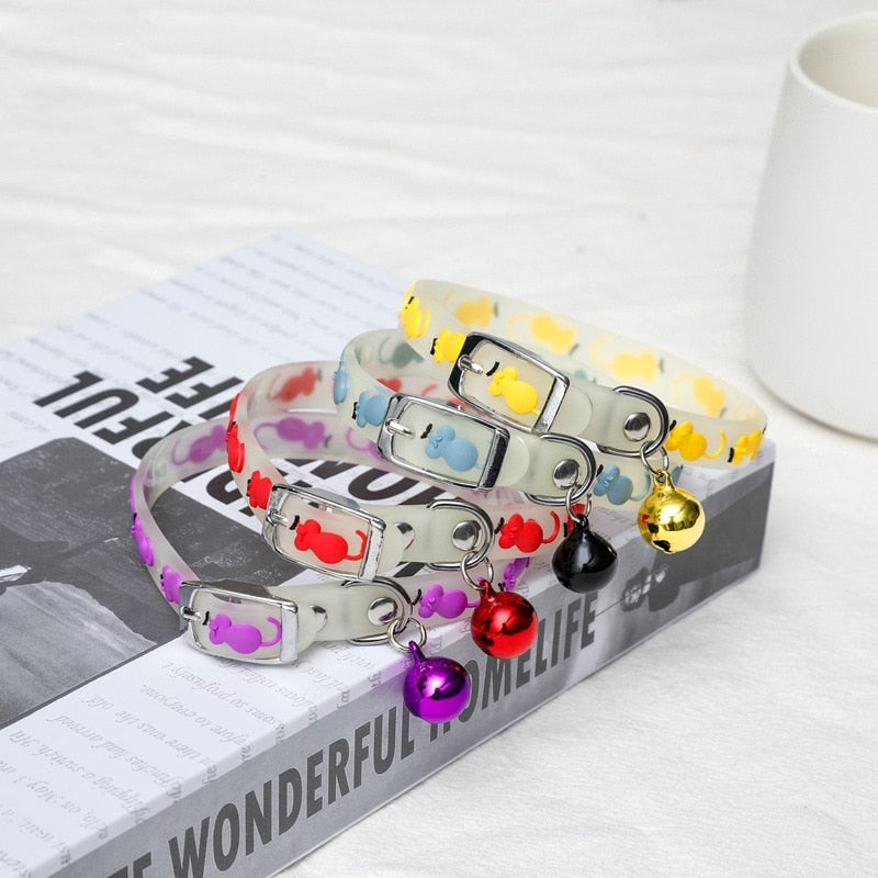 Glowing Dog Cat Collar Anti-Loss Fluorescent Silicone Cat Luminous Collar Necklace With Bells Dog Neck Ring Cat Dog Accessories