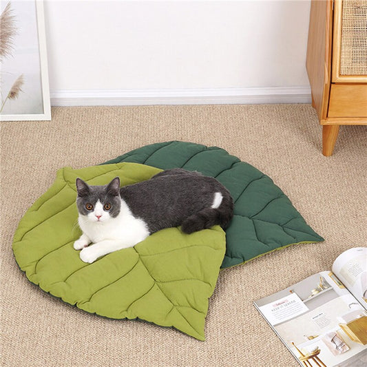 Leaf Shape Soft Dog Bed Mat Soft Crate Pad, Machine Washable Mattress for Large Medium Small Dogs and Cats Kennel Pad